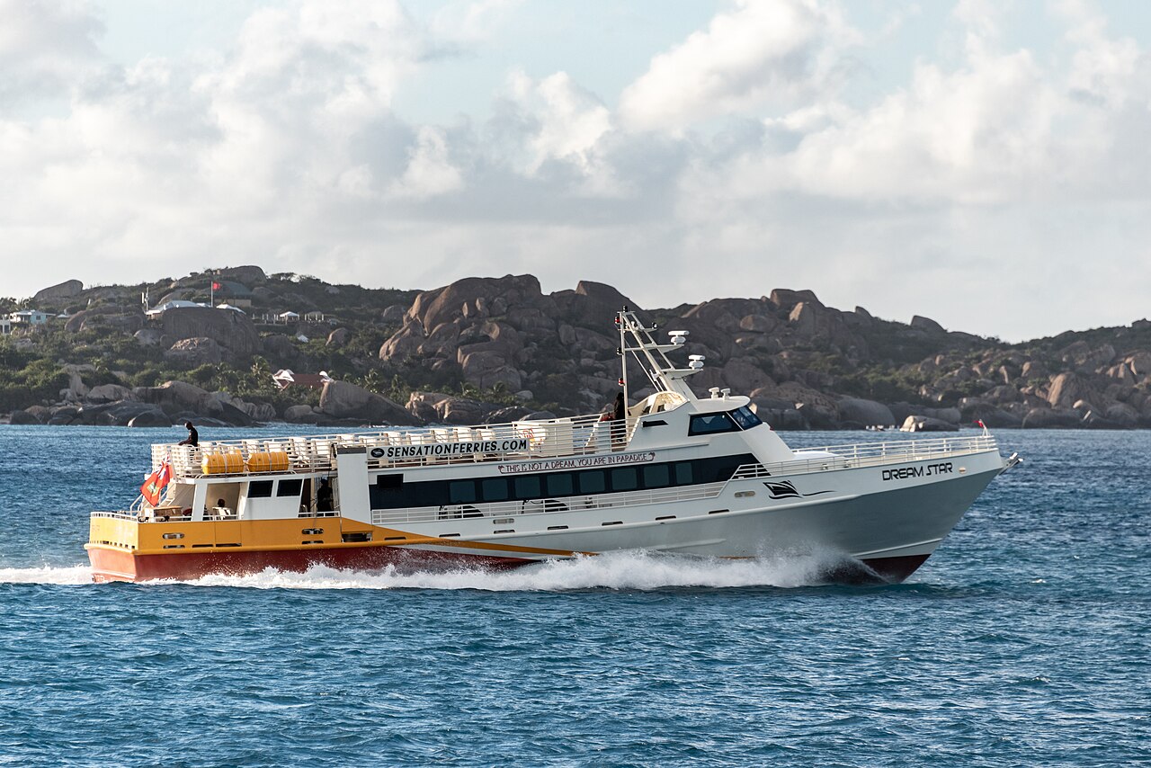 A ferry approaching the Tortola terminal